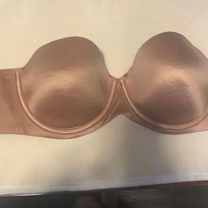 Like new Soma strapless bra 38 C tan